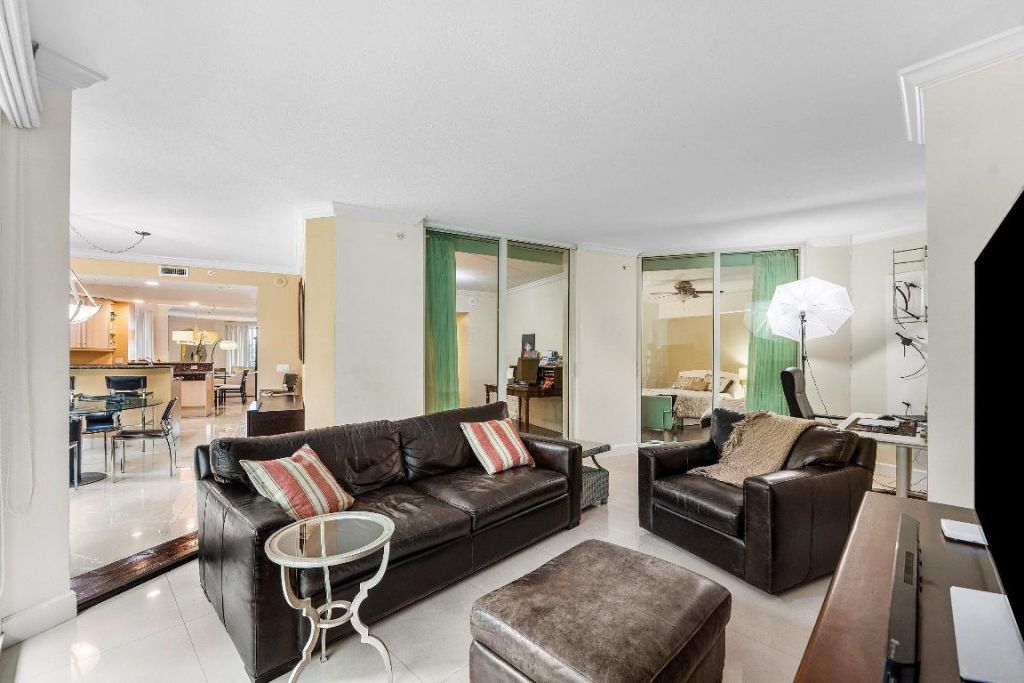 411 N New River Drive, Unit 401, Fort Lauderdale, FL 33301 Photo