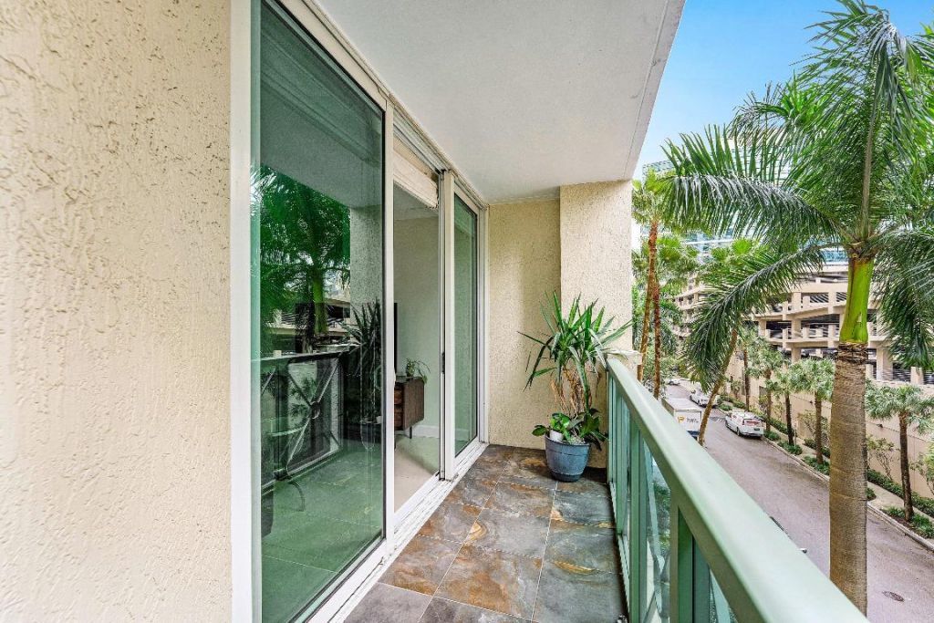 411 N New River Drive, Unit 401, Fort Lauderdale, FL 33301 Photo