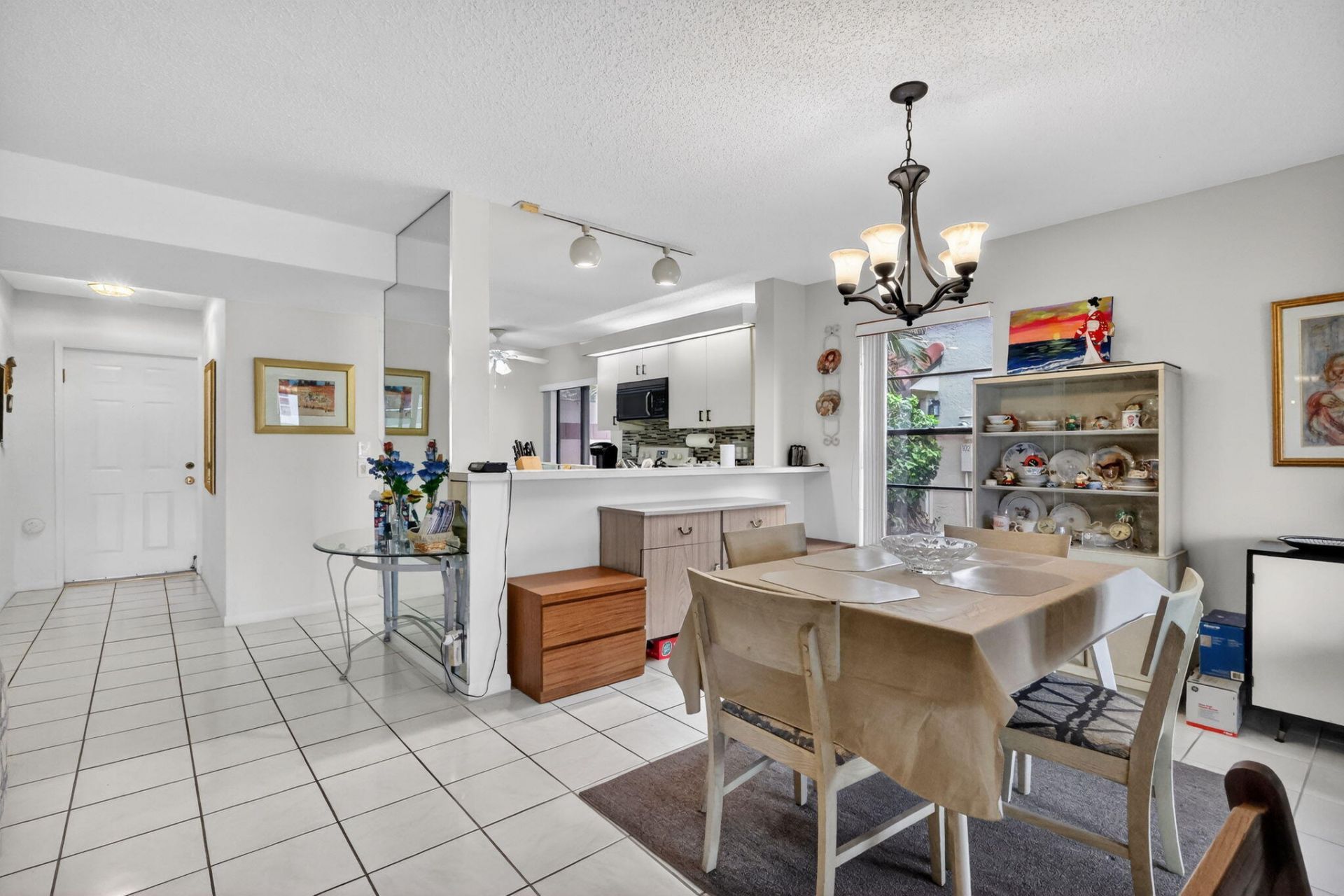 10215 N Circle Lake Drive, Unit 101, Boynton Beach, FL 33437 Photo