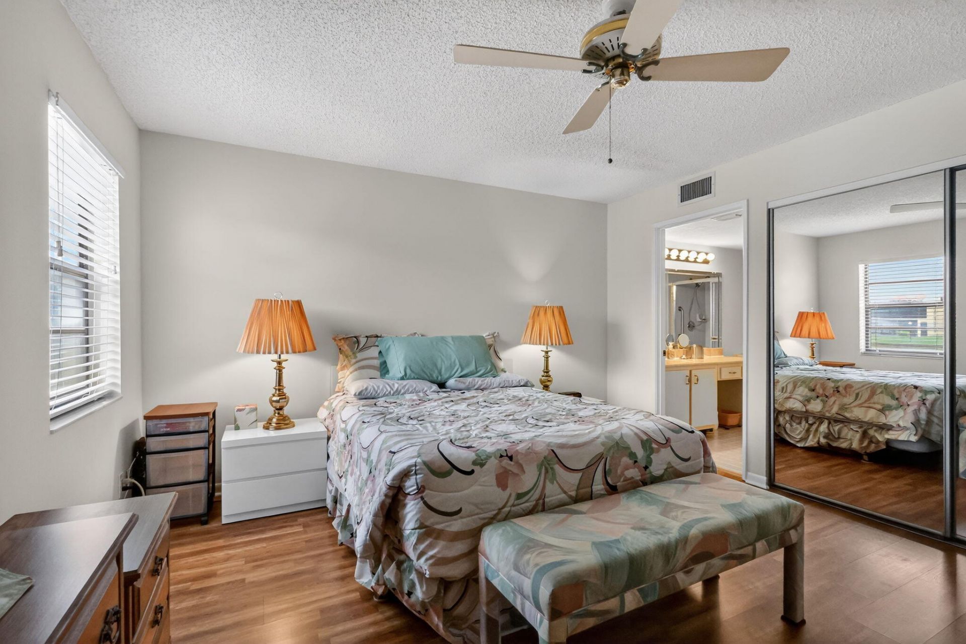 10215 N Circle Lake Drive, Unit 101, Boynton Beach, FL 33437 Photo