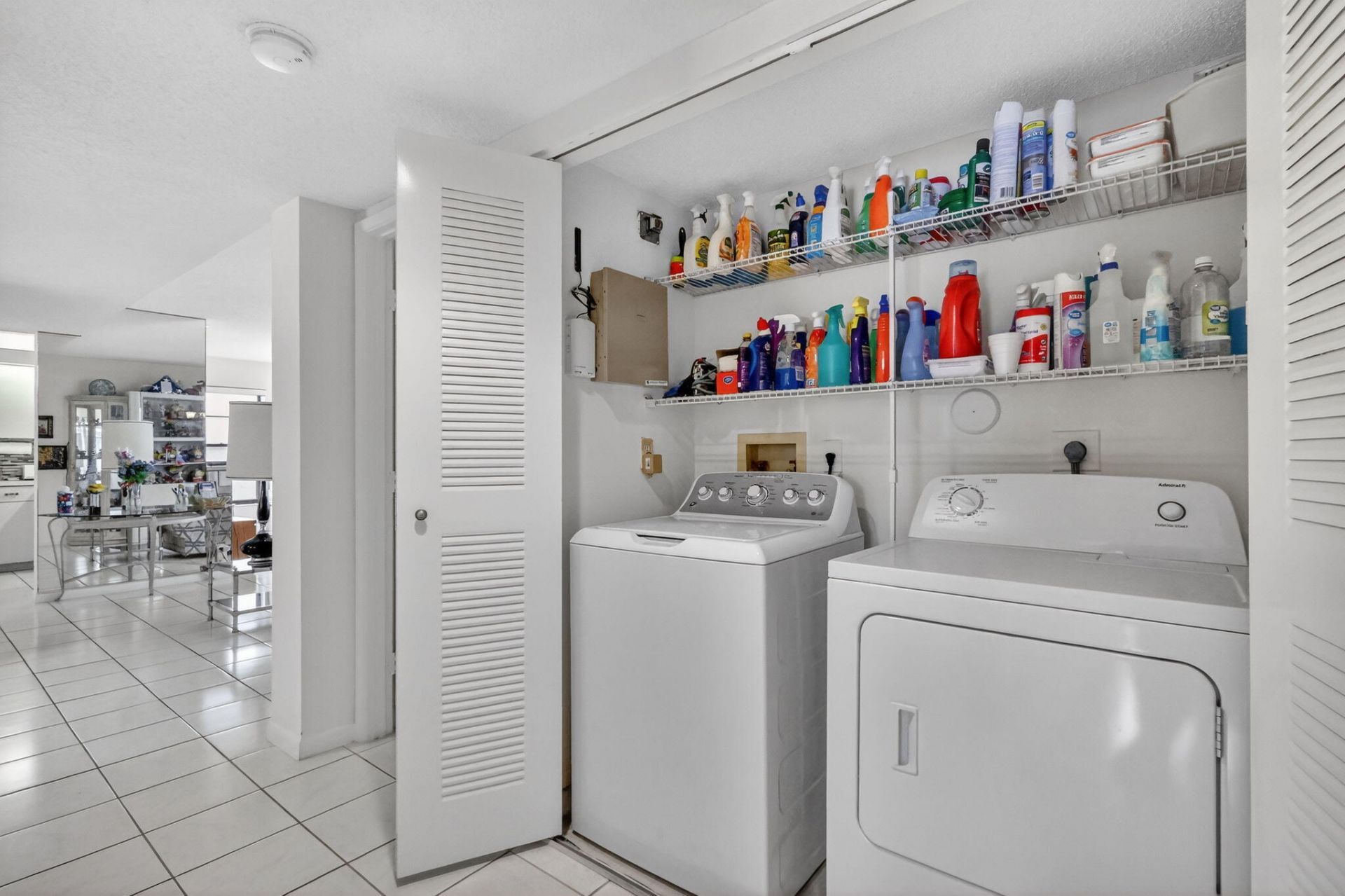 10215 N Circle Lake Drive, Unit 101, Boynton Beach, FL 33437 Photo