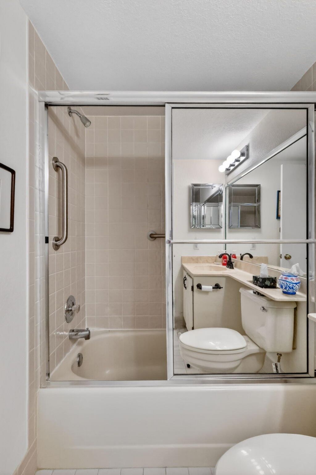 10215 N Circle Lake Drive, Unit 101, Boynton Beach, FL 33437 Photo