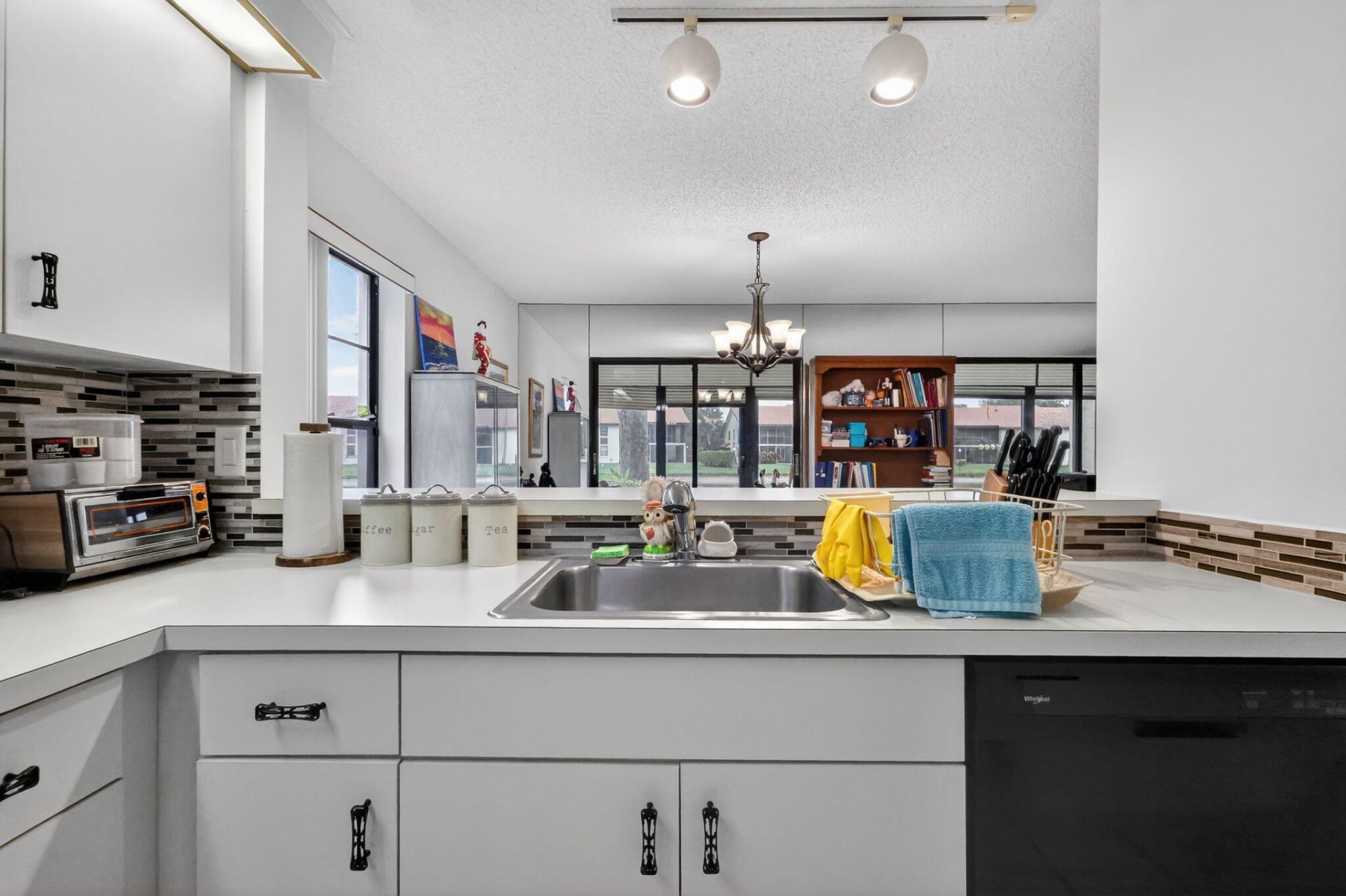 10215 N Circle Lake Drive, Unit 101, Boynton Beach, FL 33437 Photo