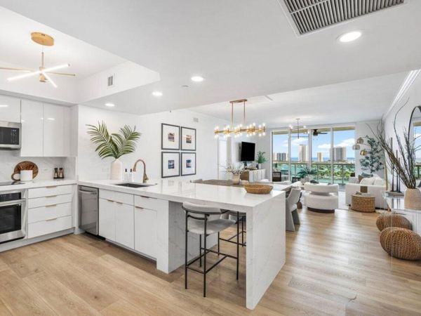 2640 Lake Shore Drive, Unit 1410, Riviera Beach, FL 33404