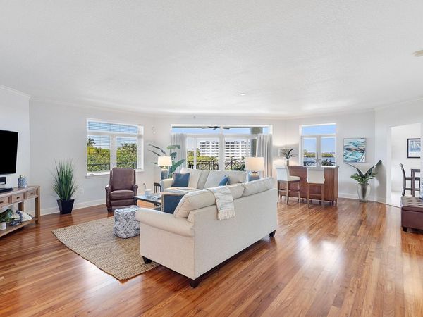 309 E Ocean Avenue, Unit 205, Lantana, FL 33462