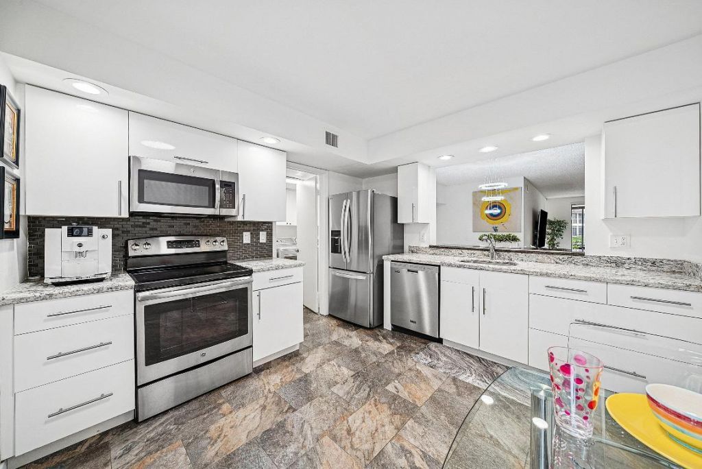 7933 La Mirada Drive, Boca Raton, FL 33433 Photo