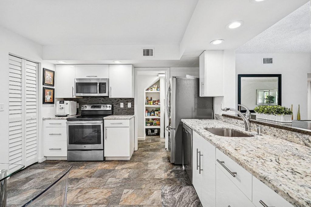 7933 La Mirada Drive, Boca Raton, FL 33433 Photo