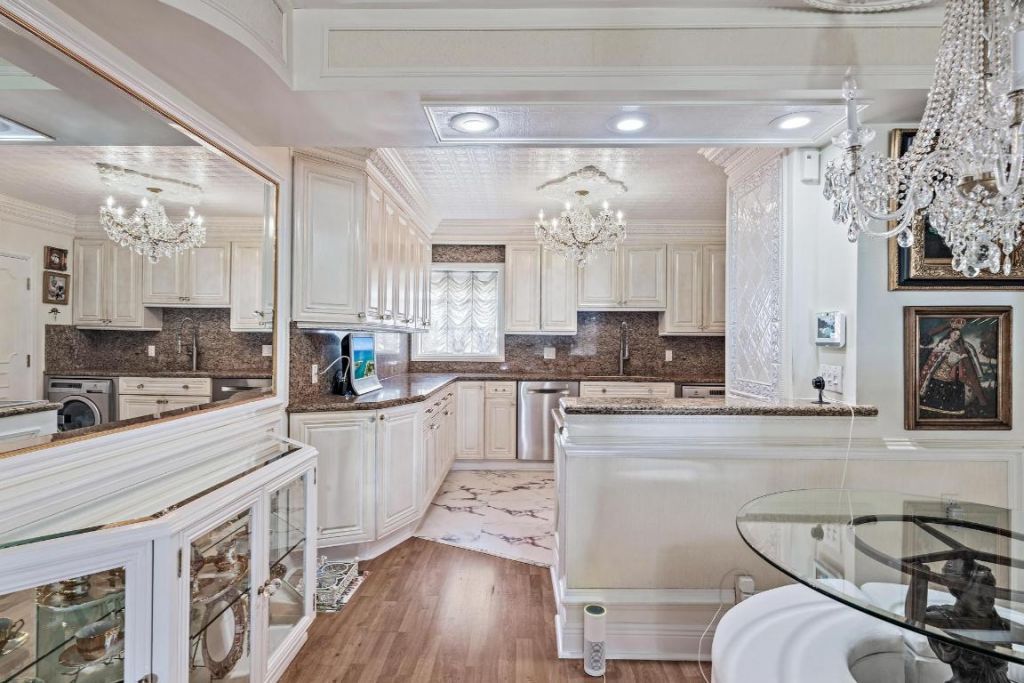 2170 Ibis Isle Road, Unit 8, Palm Beach, FL 33480 Photo