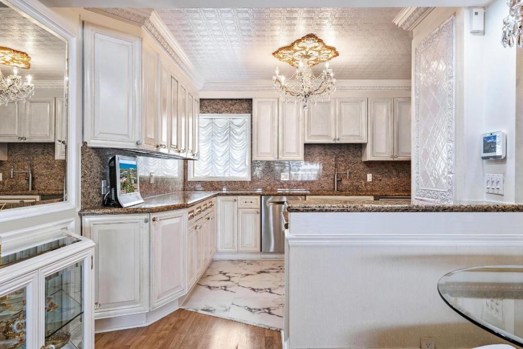 2170 Ibis Isle Road, Unit 8, Palm Beach, FL 33480 Photo