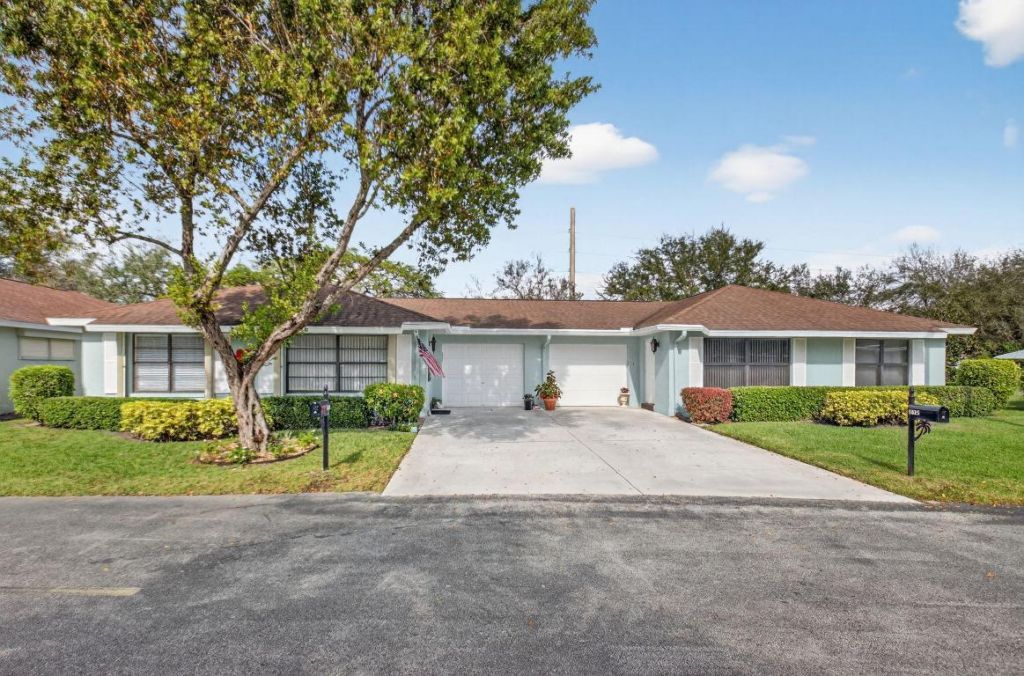 9825 Tabebuia Tree Drive, Unit A, Boynton Beach, FL 33436 Photo
