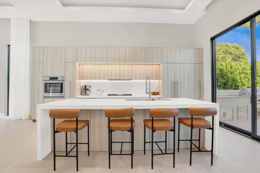 828 NW 2nd Avenue, Boca Raton, FL 33432 Photo