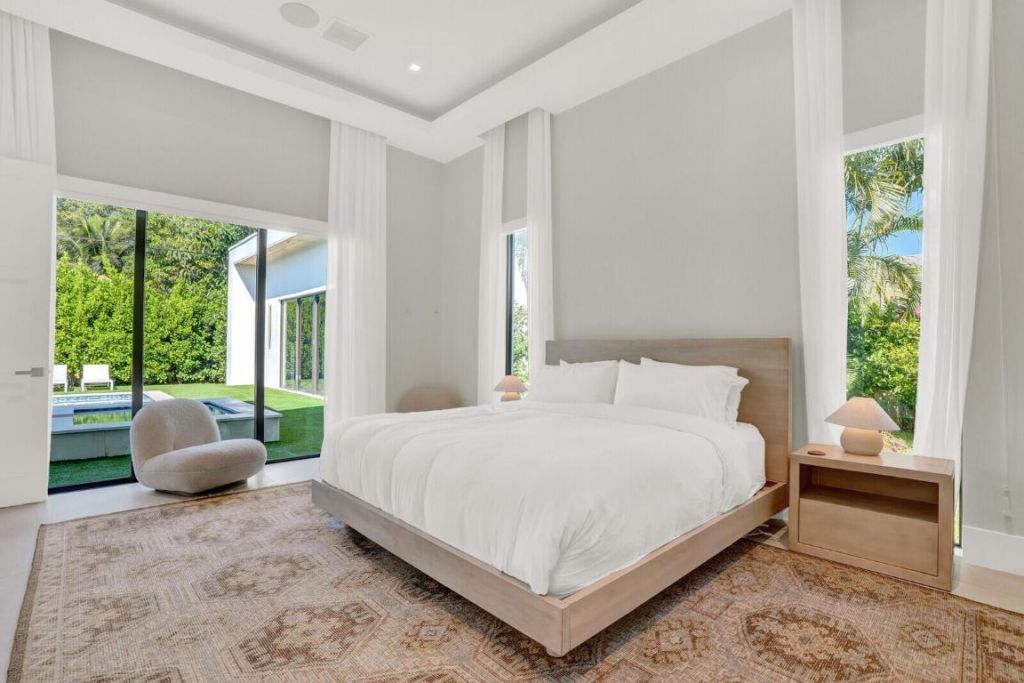 828 NW 2nd Avenue, Boca Raton, FL 33432 Photo