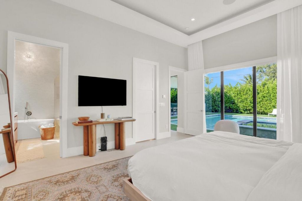 828 NW 2nd Avenue, Boca Raton, FL 33432 Photo