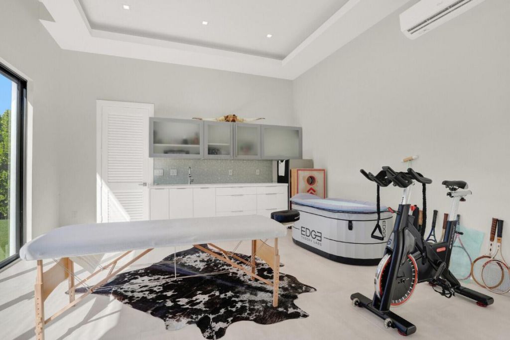 828 NW 2nd Avenue, Boca Raton, FL 33432 Photo