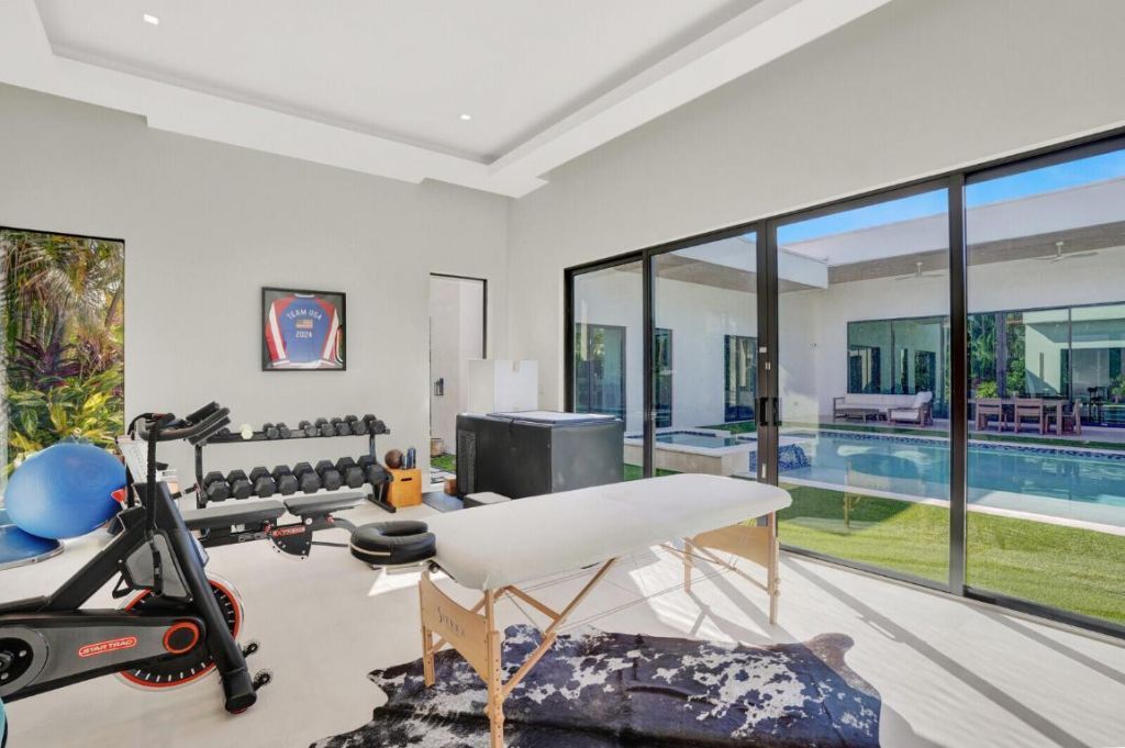 828 NW 2nd Avenue, Boca Raton, FL 33432 Photo