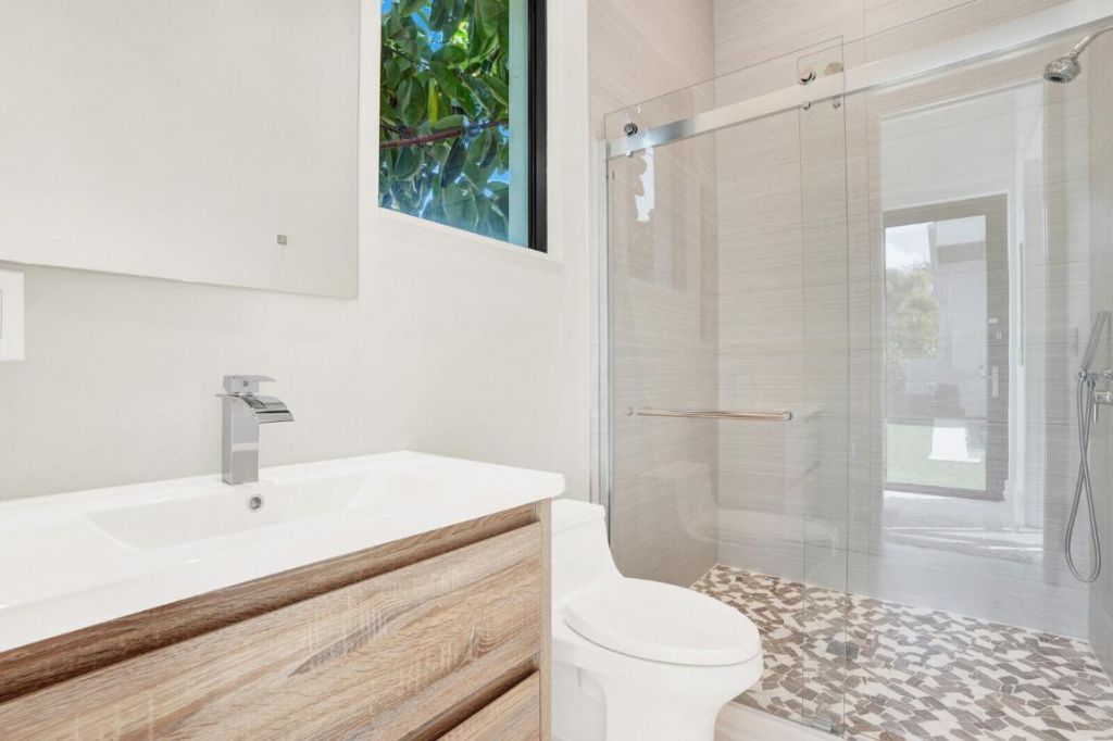 828 NW 2nd Avenue, Boca Raton, FL 33432 Photo