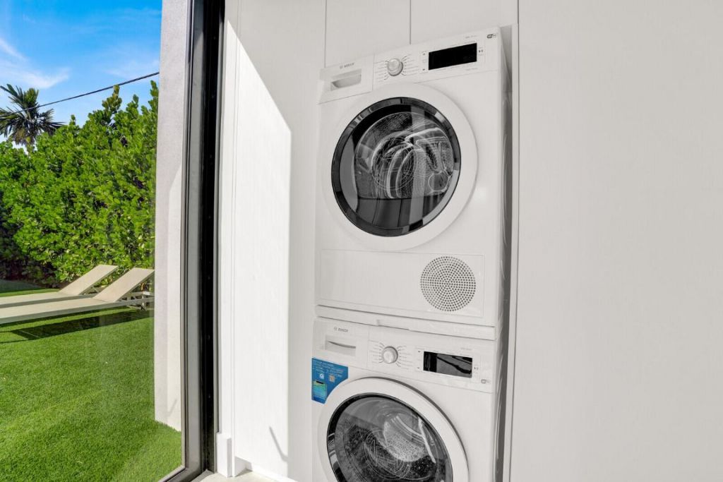 828 NW 2nd Avenue, Boca Raton, FL 33432 Photo