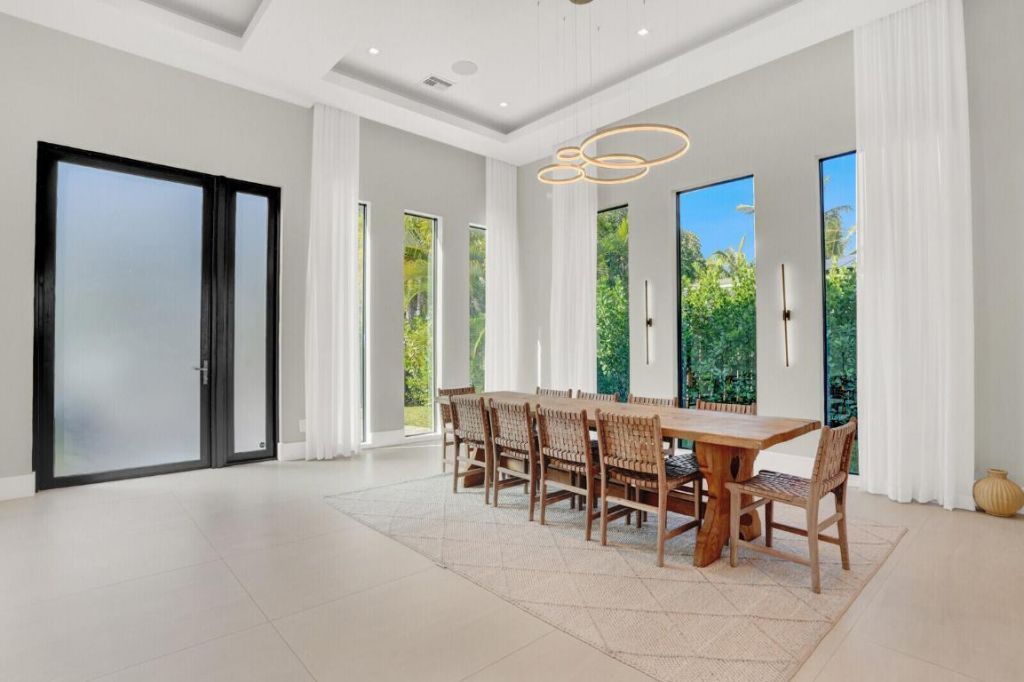 828 NW 2nd Avenue, Boca Raton, FL 33432 Photo