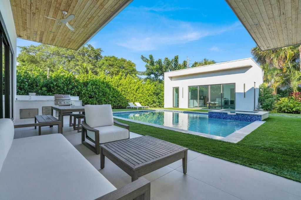 828 NW 2nd Avenue, Boca Raton, FL 33432 Photo