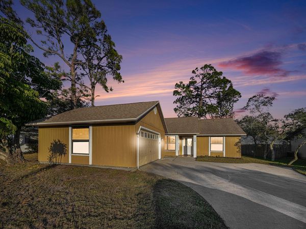 110 Cardinal Drive, Sebastian, FL 32958