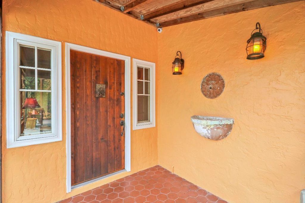 528 Avenida Hermosa, West Palm Beach, FL 33405 Photo