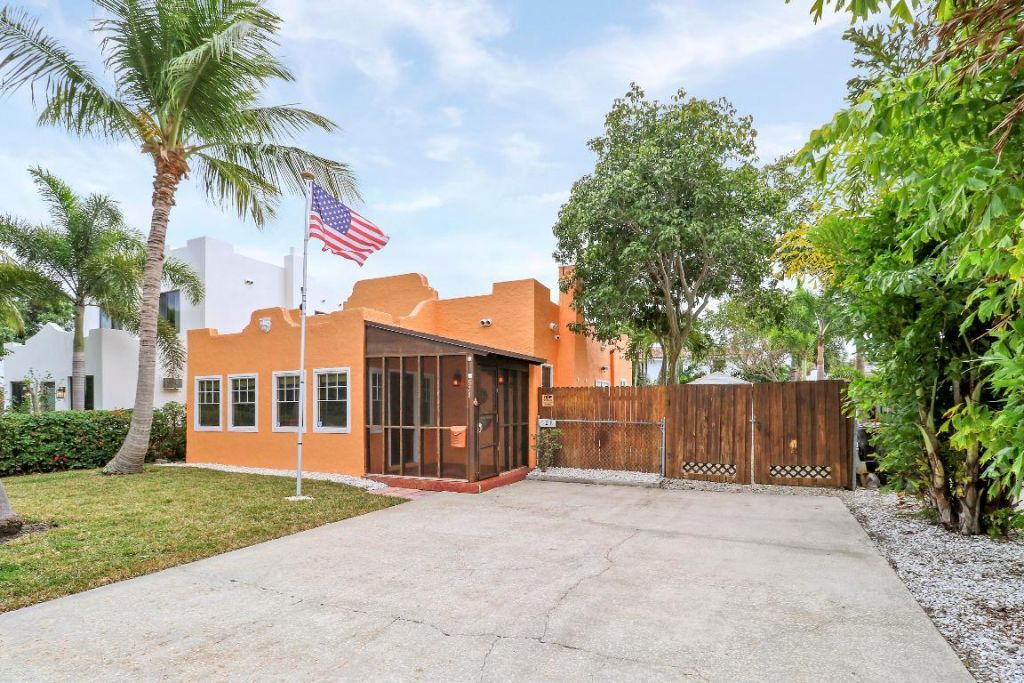 528 Avenida Hermosa, West Palm Beach, FL 33405 Photo