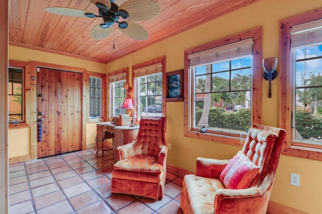 528 Avenida Hermosa, West Palm Beach, FL 33405 Photo