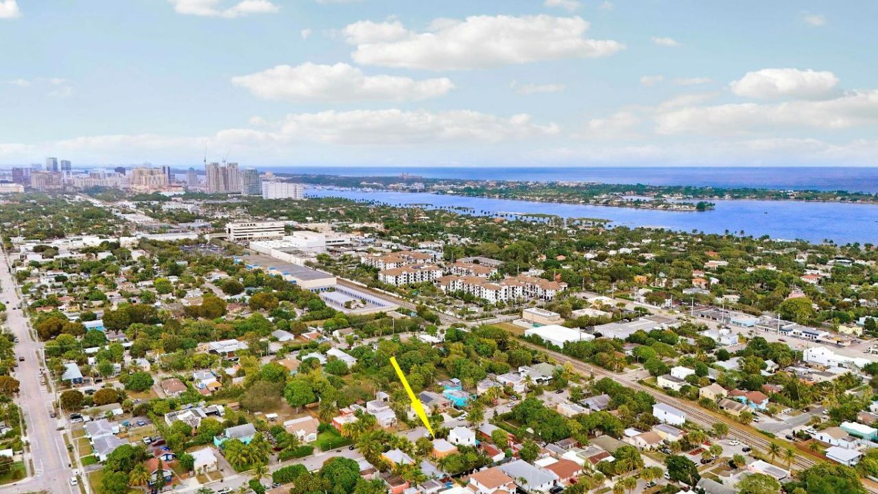 528 Avenida Hermosa, West Palm Beach, FL 33405 Photo