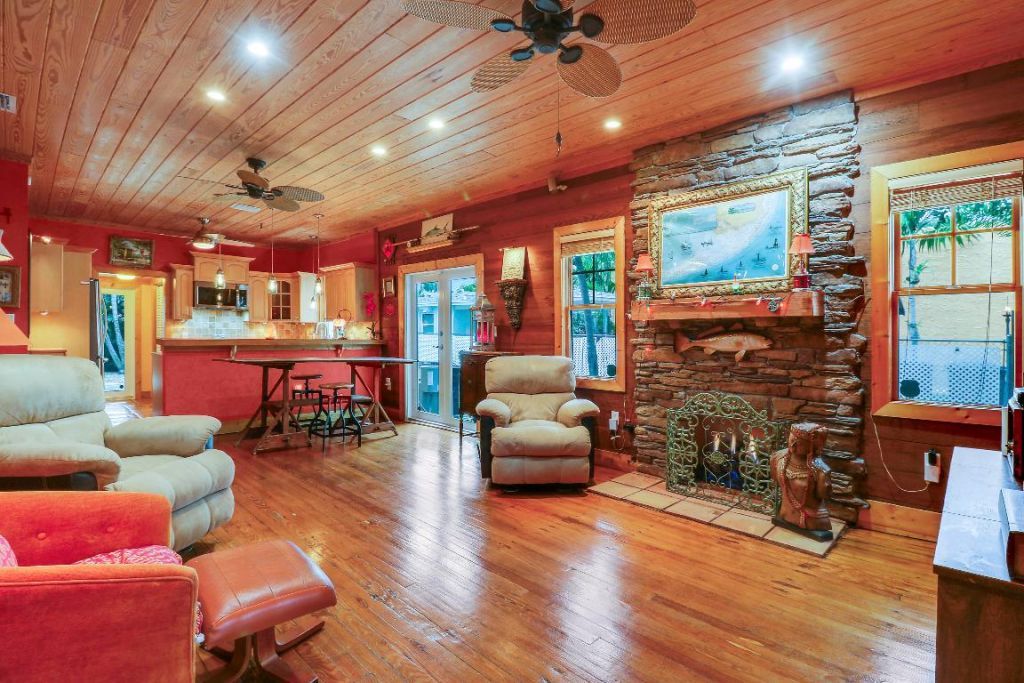 528 Avenida Hermosa, West Palm Beach, FL 33405 Photo