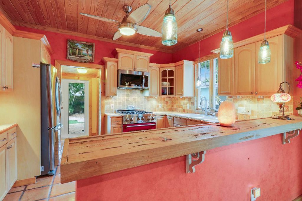 528 Avenida Hermosa, West Palm Beach, FL 33405 Photo