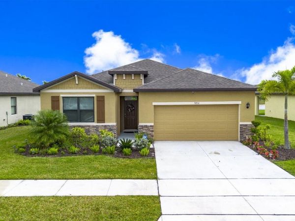 9731 SW Triton Way, Port Saint Lucie, FL 34987