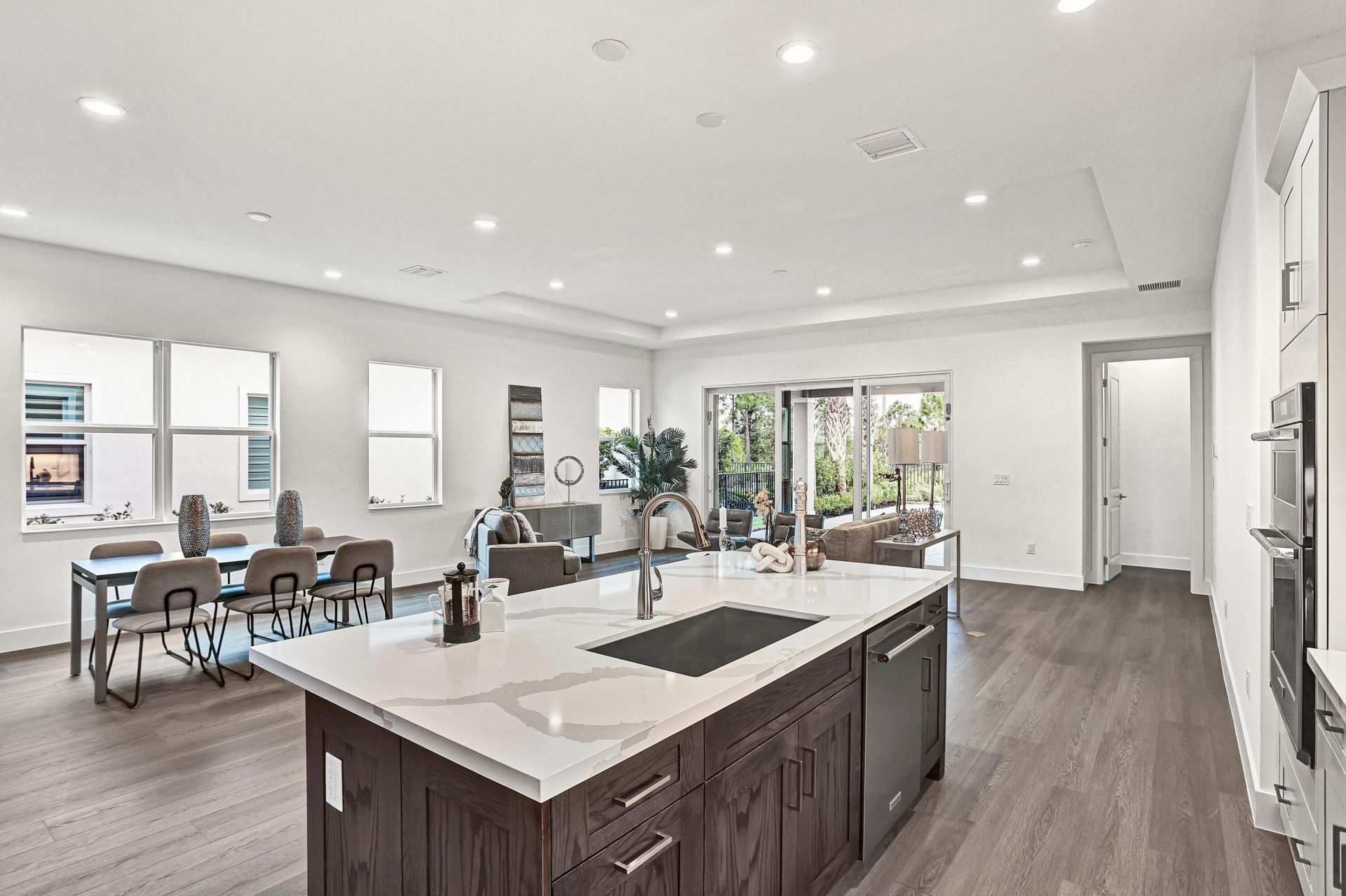 203 SE Calmo Circle, Port Saint Lucie, FL 34984 Photo