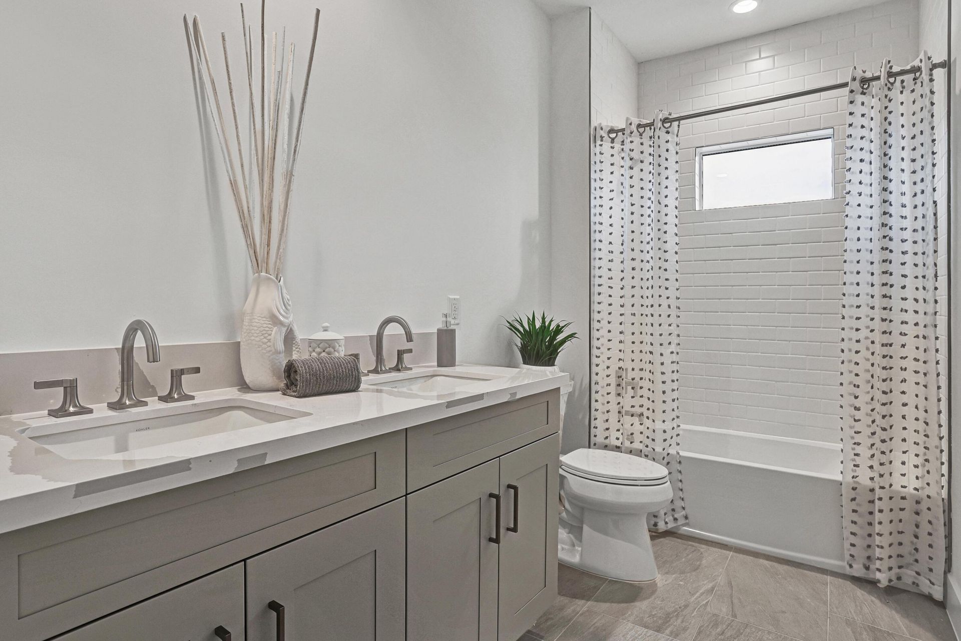 203 SE Calmo Circle, Port Saint Lucie, FL 34984 Photo