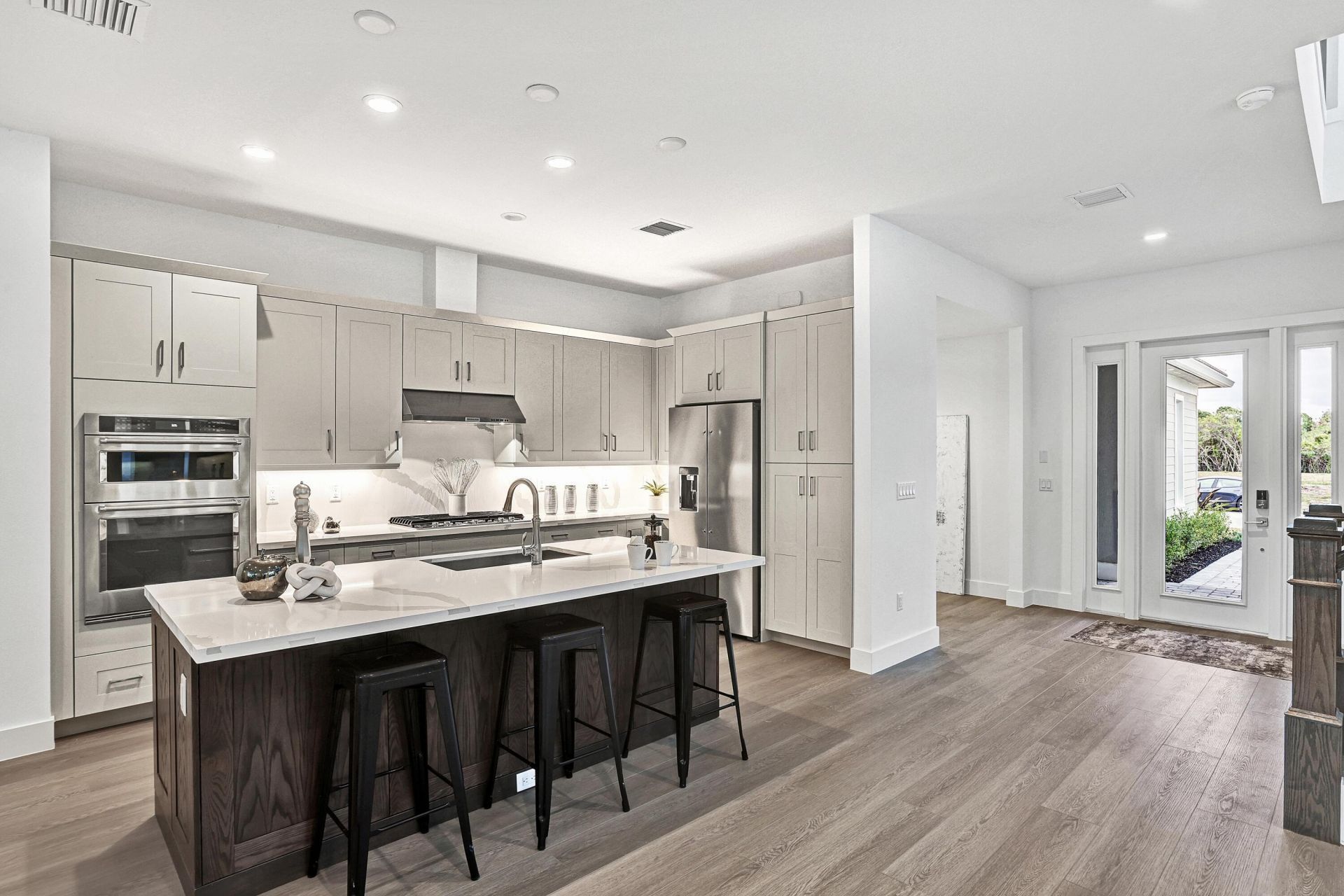 203 SE Calmo Circle, Port Saint Lucie, FL 34984 Photo