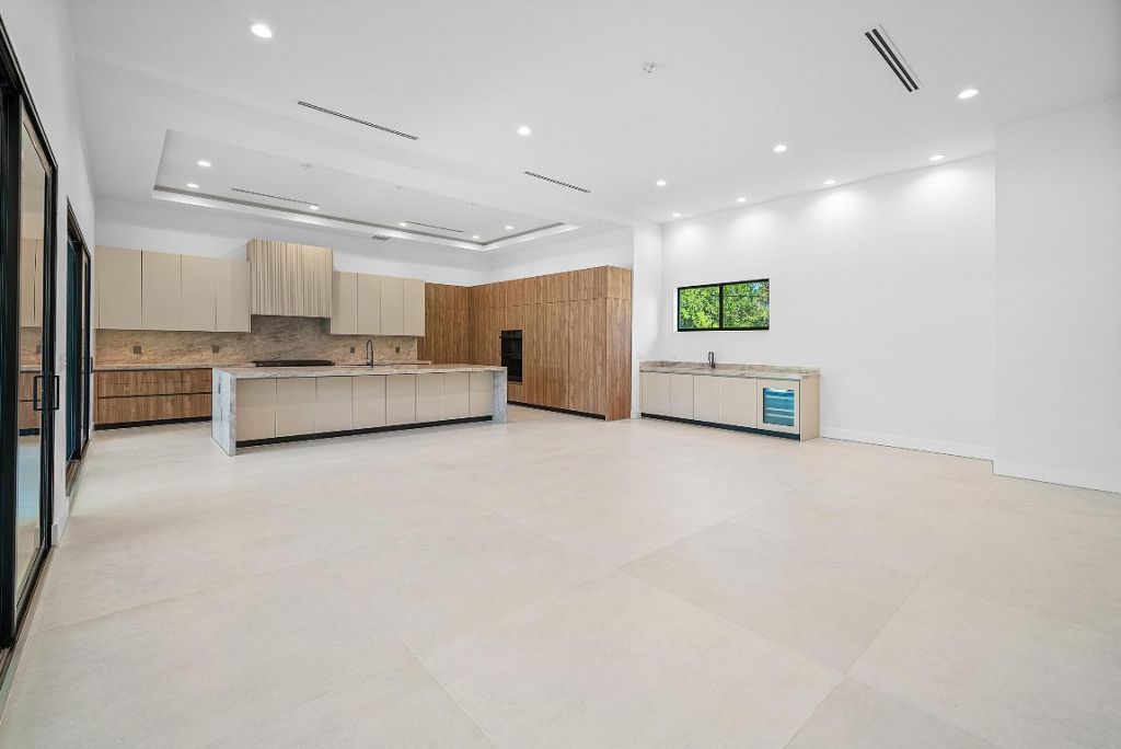 14817 Paddock Drive, Wellington, FL 33414 Photo