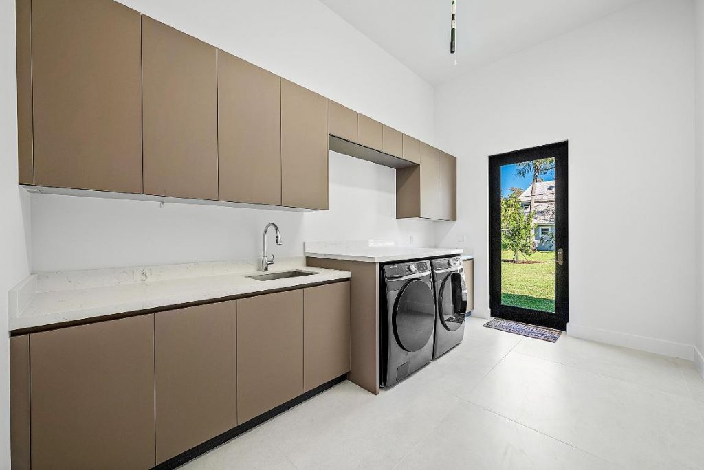 14817 Paddock Drive, Wellington, FL 33414 Photo