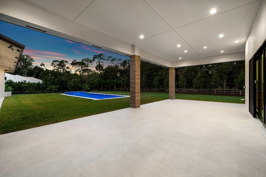 14817 Paddock Drive, Wellington, FL 33414 Photo