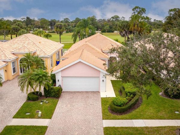 9520 SW Wedgewood Lane, Stuart, FL 34997