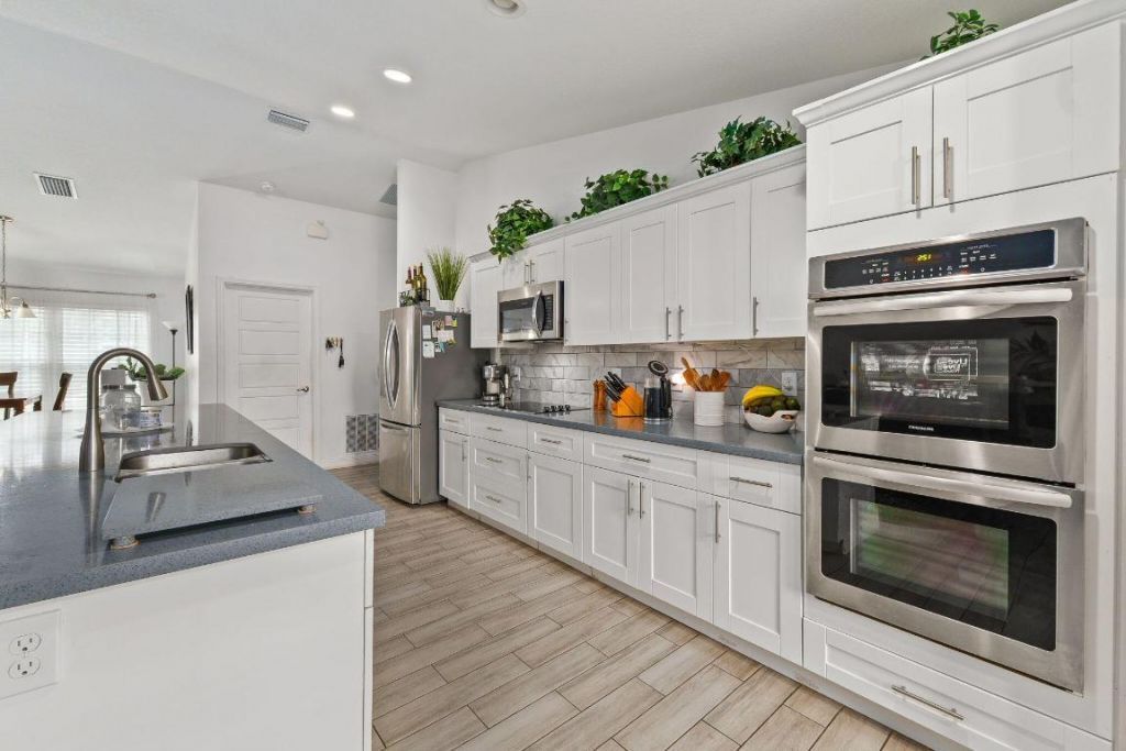 2356 SW Savona Boulevard, Port Saint Lucie, FL 34953 Photo