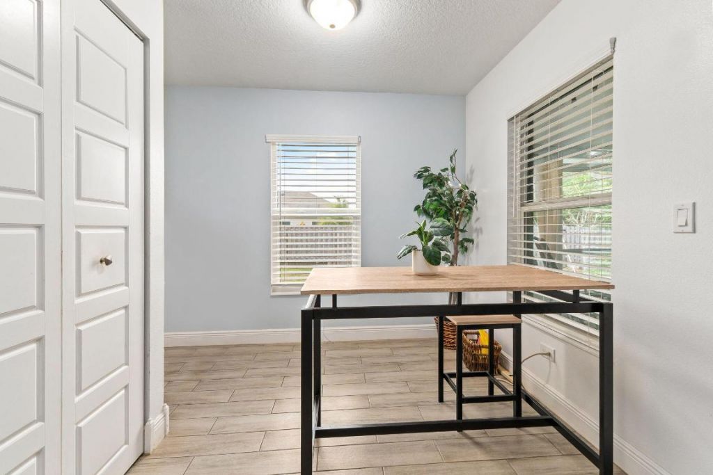 2356 SW Savona Boulevard, Port Saint Lucie, FL 34953 Photo