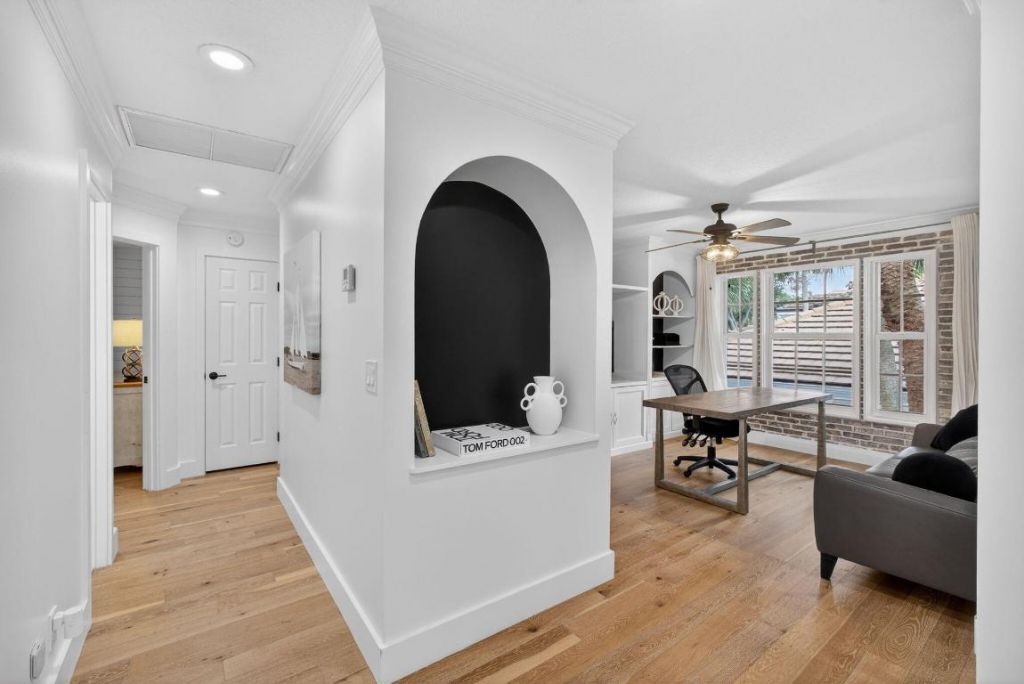 25 Grand Bay Circle, Juno Beach, FL 33408 Photo