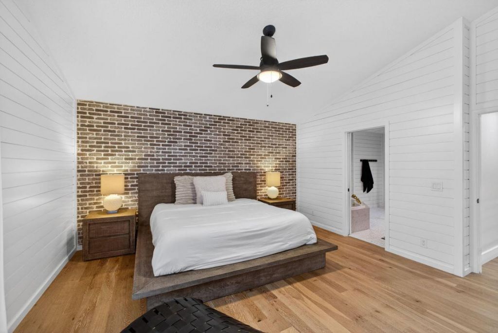 25 Grand Bay Circle, Juno Beach, FL 33408 Photo