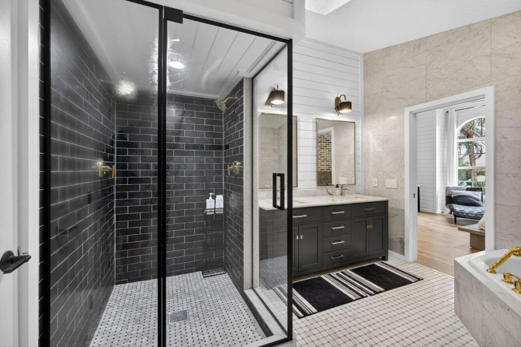 25 Grand Bay Circle, Juno Beach, FL 33408 Photo