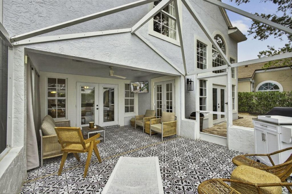 25 Grand Bay Circle, Juno Beach, FL 33408 Photo