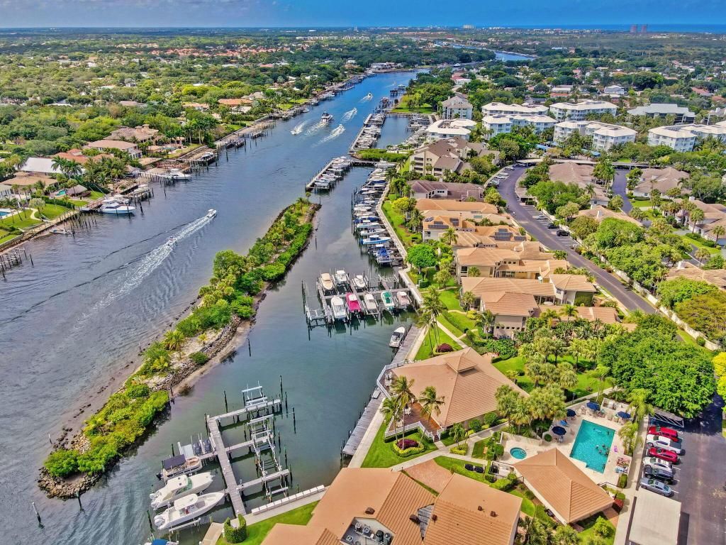 25 Grand Bay Circle, Juno Beach, FL 33408 Photo