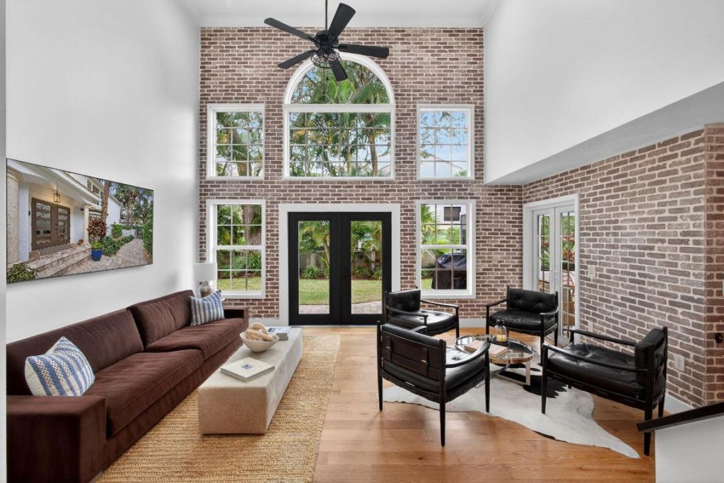 25 Grand Bay Circle, Juno Beach, FL 33408 Photo