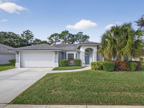 109 Monterey Way, Royal Palm Beach, FL 33411