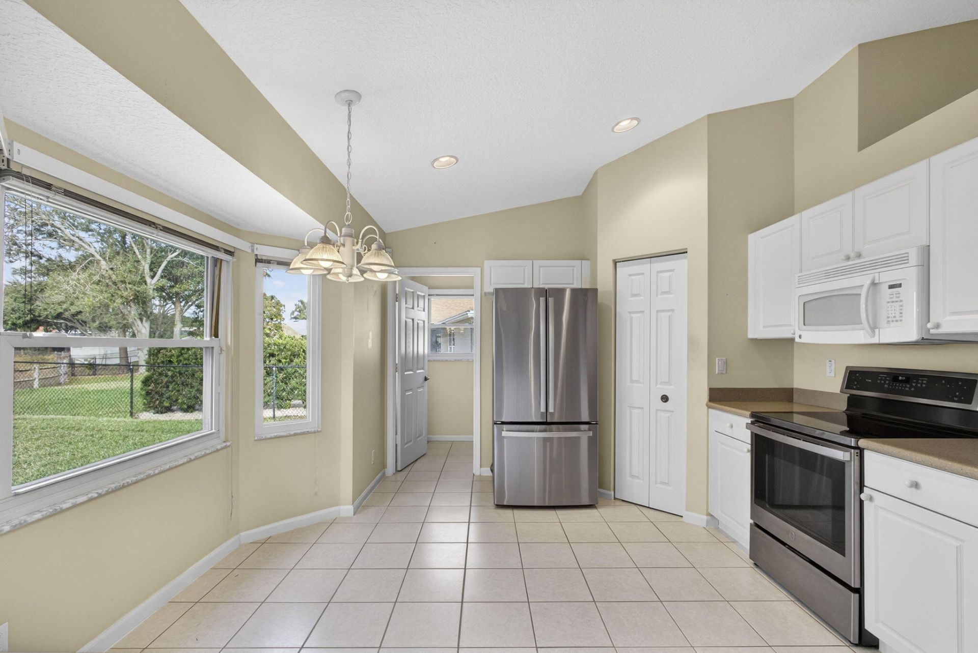 109 Monterey Way, Royal Palm Beach, FL 33411 Photo