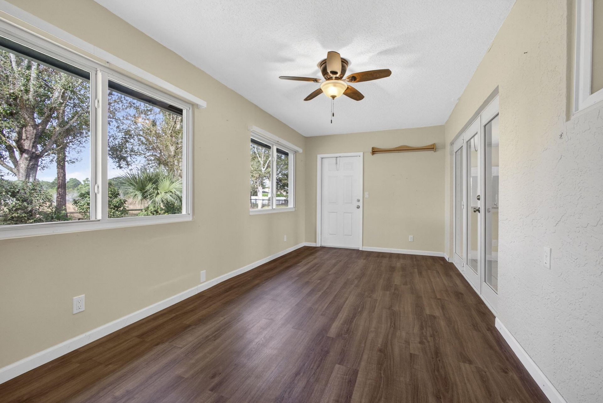 109 Monterey Way, Royal Palm Beach, FL 33411 Photo