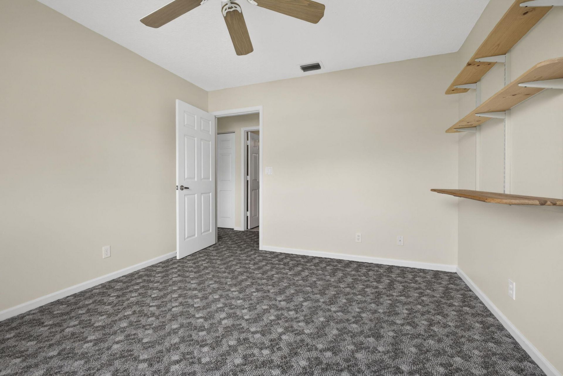 109 Monterey Way, Royal Palm Beach, FL 33411 Photo